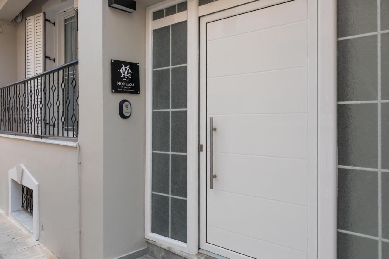 Moncasa Al Centro Villa Lixouri Bagian luar foto